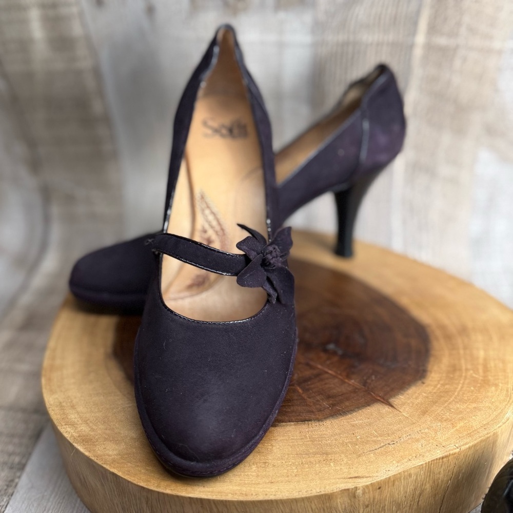 Sofft Dark Purple Women's Heels with Bow
